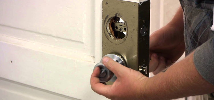 Home Lock Change in Rosedale